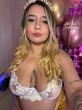 Snapshot of _Ninasanz chatting on 05-29-26, 03:26 Ninasanz online show from 05-29-26, 03:26