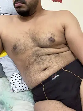 Snapshot of Handsome8677 chatting on 02-02-26, 09:41 Handsome8677 online show from 02-02-26, 09:41