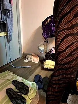 Snapshot of sissy_diorcd chatting on 11-30-25, 06:17 sissy diorcd online show from 11-30-25, 06:17