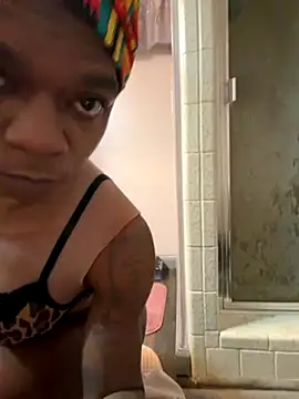 Snapshot of sissy_diorcd chatting on 12-03-25, 05:59 sissy diorcd online show from 12-03-25, 05:59