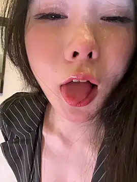 anqi6376 online show from 06-01-26, 03:25