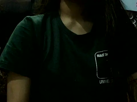 Snapshot of mystroux chatting on 10-22-25, 08:19 mystroux online show from 10-22-25, 08:19