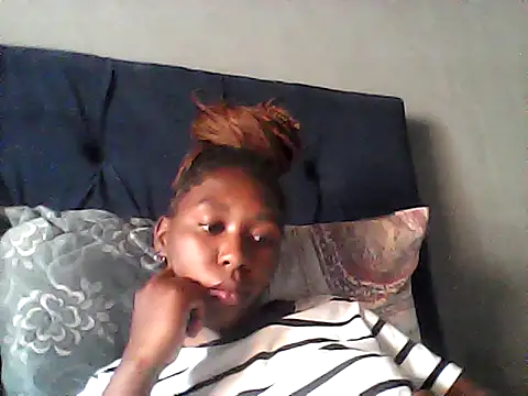 sexysmalldaily04 online show from 10-26-25, 12:22