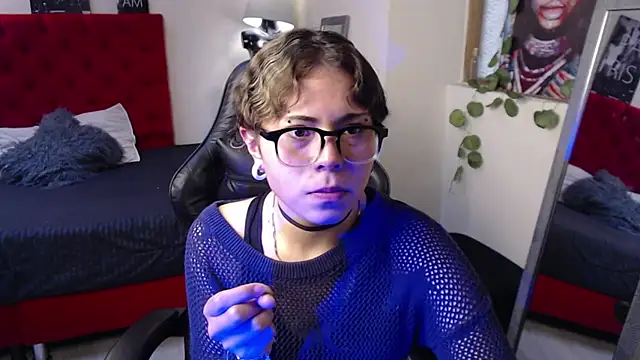 Snapshot of Insomniia_ chatting on 10-20-25, 03:34 Insomniia online show from 10-20-25, 03:34