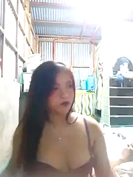 Snapshot of XxxHotCouples4u chatting on 11-15-25, 01:51 XxxHotCouples4u online show from 11-15-25, 01:51