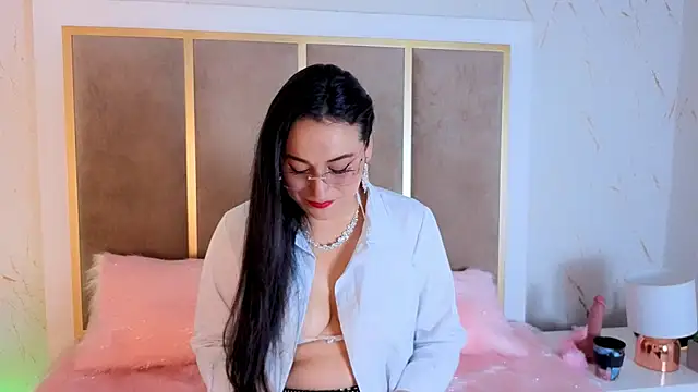 Elizabeth bennett 6 online show from 11-06-25, 11:55