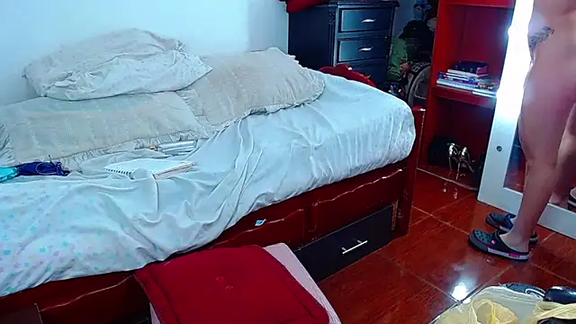 Snapshot of MariamGray1 chatting on 03-14-26, 03:12 MariamGray1 online show from 03-14-26, 03:12