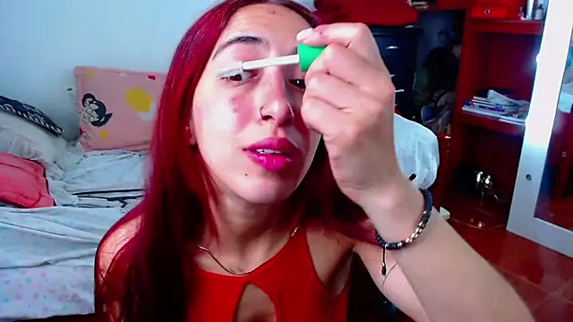 Snapshot of MariamGray1 chatting on 03-15-26, 06:36 MariamGray1 online show from 03-15-26, 06:36