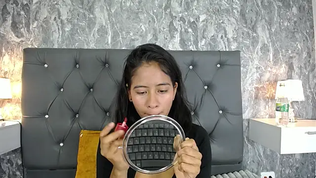 EuphoriaSavage online show from 11-14-25, 01:10