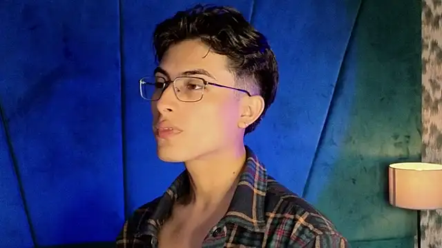 Aaron Eze online show from 11-15-25, 09:11