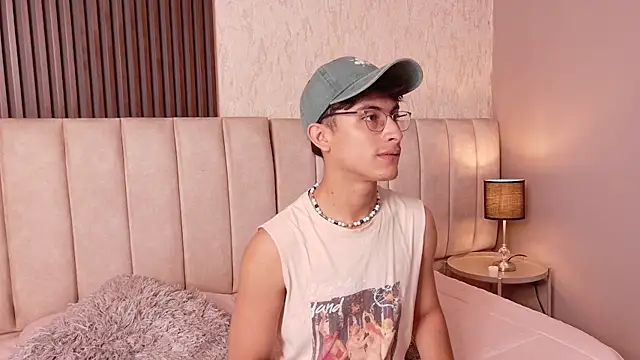 Aaron Eze online show from 01-08-26, 08:11