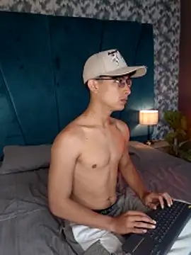 Aaron Eze online show from 03-16-26, 12:09