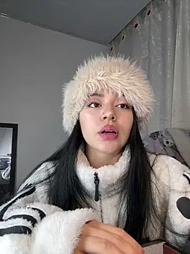Snapshot of Midori_rosse chatting on 05-12-26, 12:52 Midori rosse online show from 05-12-26, 12:52