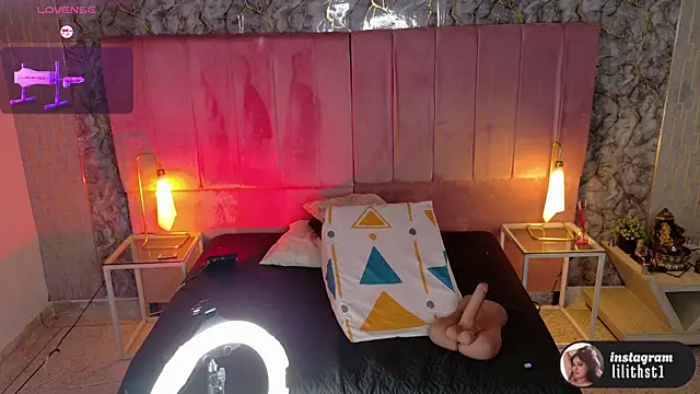 lilithst  online show from 03-21-26, 08:34