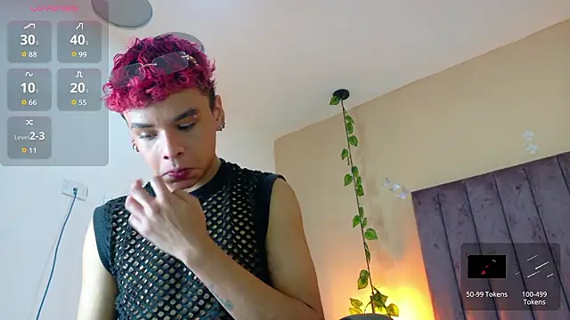 Snapshot of Xavier_Fox___ chatting on 02-09-26, 08:46 Xavier Fox online show from 02-09-26, 08:46