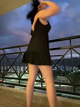 Julietalcl online show from 12-20-25, 11:01