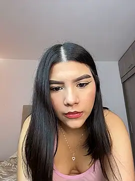 Julietalcl online show from 04-13-26, 08:47