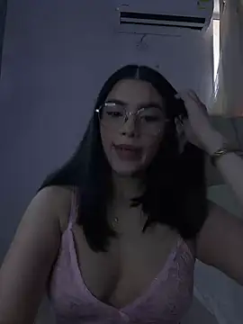 Snapshot of Julietalcl chatting on 04-30-26, 08:26 Julietalcl online show from 04-30-26, 08:26