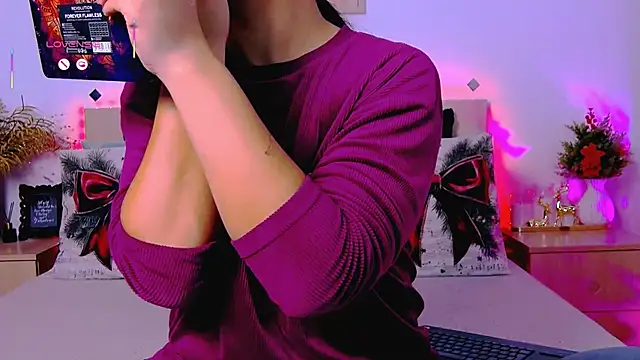 Snapshot of Miss_Ava chatting on 12-21-25, 05:03 Miss Ava online show from 12-21-25, 05:03