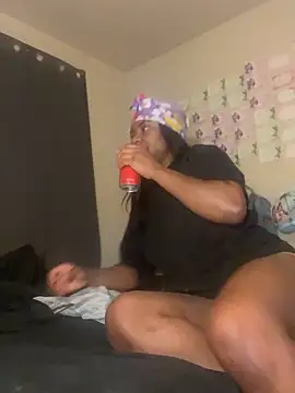 Snapshot of miiyagoods chatting on 10-24-25, 10:11 miiyagoods online show from 10-24-25, 10:11