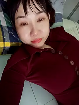 Ana-love2025 online show from 10-28-25, 02:15