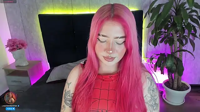 diamond piink  online show from 10-21-25, 08:09