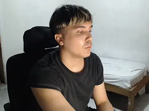 CuteAlexBoy online show from 12-20-25, 02:24