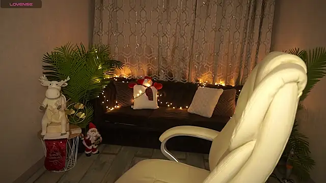 Snapshot of VixenMuse chatting on 01-14-26, 09:20 VixenMuse online show from 01-14-26, 09:20