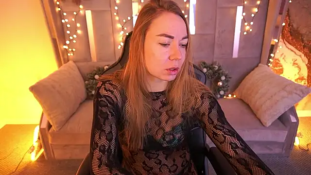 Snapshot of VixenMuse chatting on 02-02-26, 09:02 VixenMuse online show from 02-02-26, 09:02