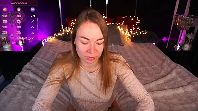 Snapshot of VixenMuse chatting on 03-11-26, 09:32 VixenMuse online show from 03-11-26, 09:32