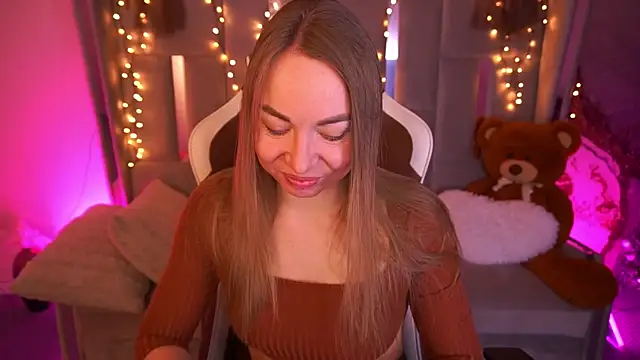 Snapshot of VixenMuse chatting on 03-15-26, 08:59 VixenMuse online show from 03-15-26, 08:59