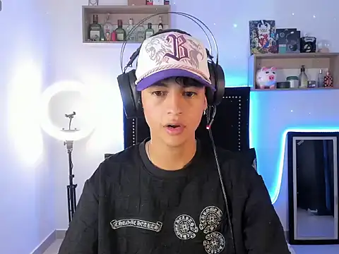 Alejo Desire online show from 11-14-25, 04:44