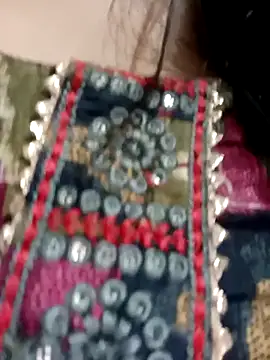 Vanshika1432 online show from 10-18-25, 01:56