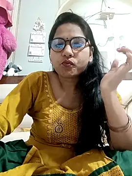 Vanshika1432 online show from 10-25-25, 05:15