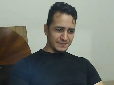 Snapshot of DarkTheKing chatting on 10-18-25, 04:37 DarkTheKing online show from 10-18-25, 04:37