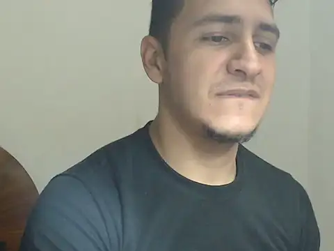 Snapshot of DarkTheKing chatting on 10-19-25, 12:17 DarkTheKing online show from 10-19-25, 12:17