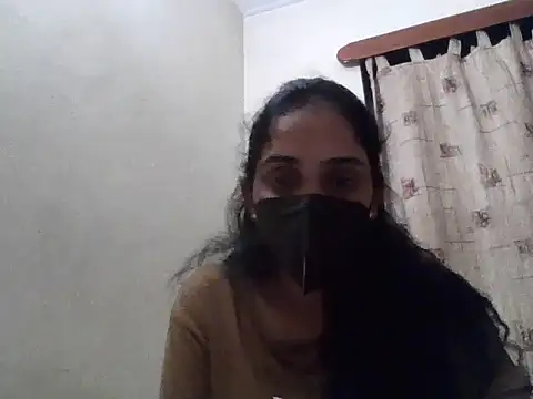 shainiasha1 online show from 10-17-25, 03:14