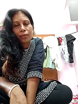 Snapshot of cute_janvi26 chatting on 11-05-25, 06:02 cute janvi26 online show from 11-05-25, 06:02