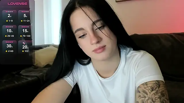 LexiSinnn online show from 11-13-25, 07:18