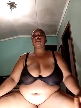 boobsqueenxo online show from 01-11-26, 08:58