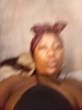 Bretbooty23 online show from 10-22-25, 08:03