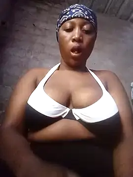 Bretbooty23 online show from 10-31-25, 09:54