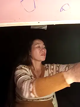 tabby-cat11 online show from 11-01-25, 03:14