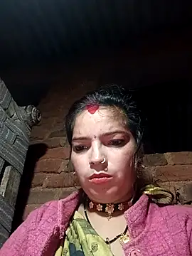 Snapshot of M-MAYA chatting on 12-15-25, 05:28 M-MAYA online show from 12-15-25, 05:28