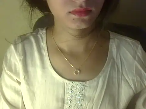 Snapshot of Shezi_N chatting on 04-25-26, 11:13 Shezi N online show from 04-25-26, 11:13