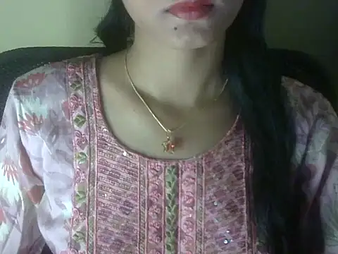 Snapshot of Shezi_N chatting on 05-09-26, 01:05 Shezi N online show from 05-09-26, 01:05