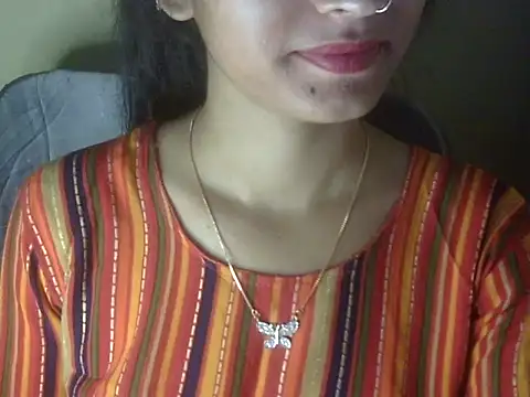 Snapshot of Shezi_N chatting on 05-12-26, 01:19 Shezi N online show from 05-12-26, 01:19