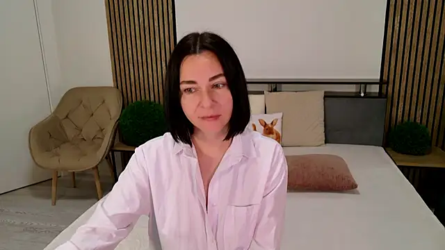 Snapshot of DitaNoir chatting on 07-13-26, 05:43 DitaNoir online show from 07-13-26, 05:43