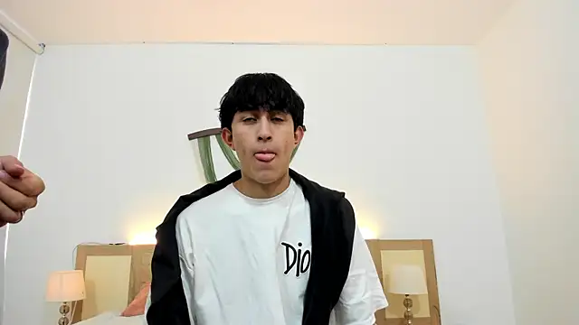 hoot booys  online show from 02-08-26, 08:45