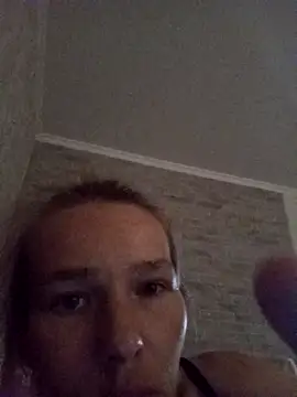 Snapshot of Coare_Cindy chatting on 06-15-26, 11:45 Coare Cindy online show from 06-15-26, 11:45